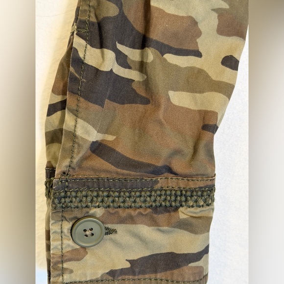 Caslon Women's Embroidered Olive Green‎ Camo button up collared jacket size SM - Picture 4 of 13